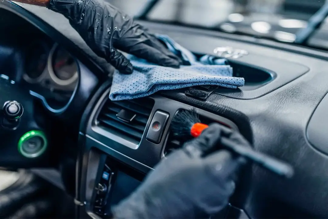 Mobile Car Detailing Benefits For Busy Homeowners